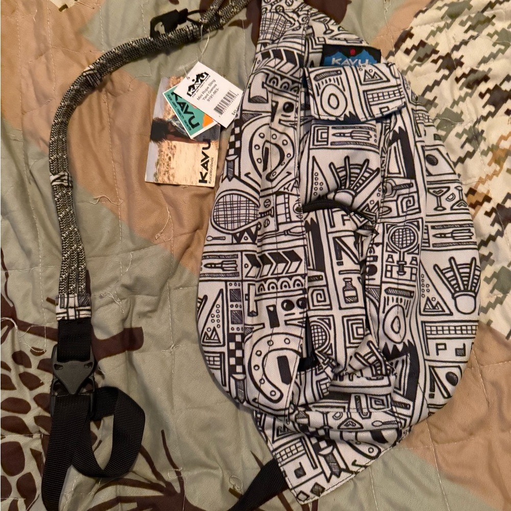 KAVU Geometric Sling Bag in Black and White NWT